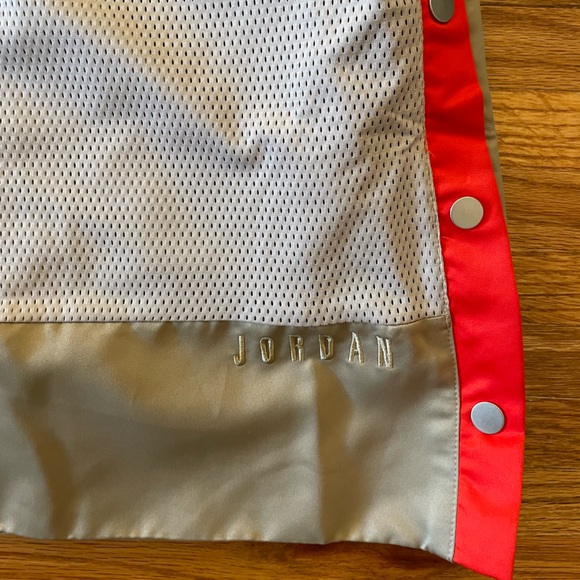 NWT Nike Air Jordan Beige and Red Mesh Zipper Dress with Side Buttons, Size XS - Picture 4 of 10